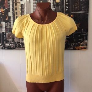 Yellow super cute top
